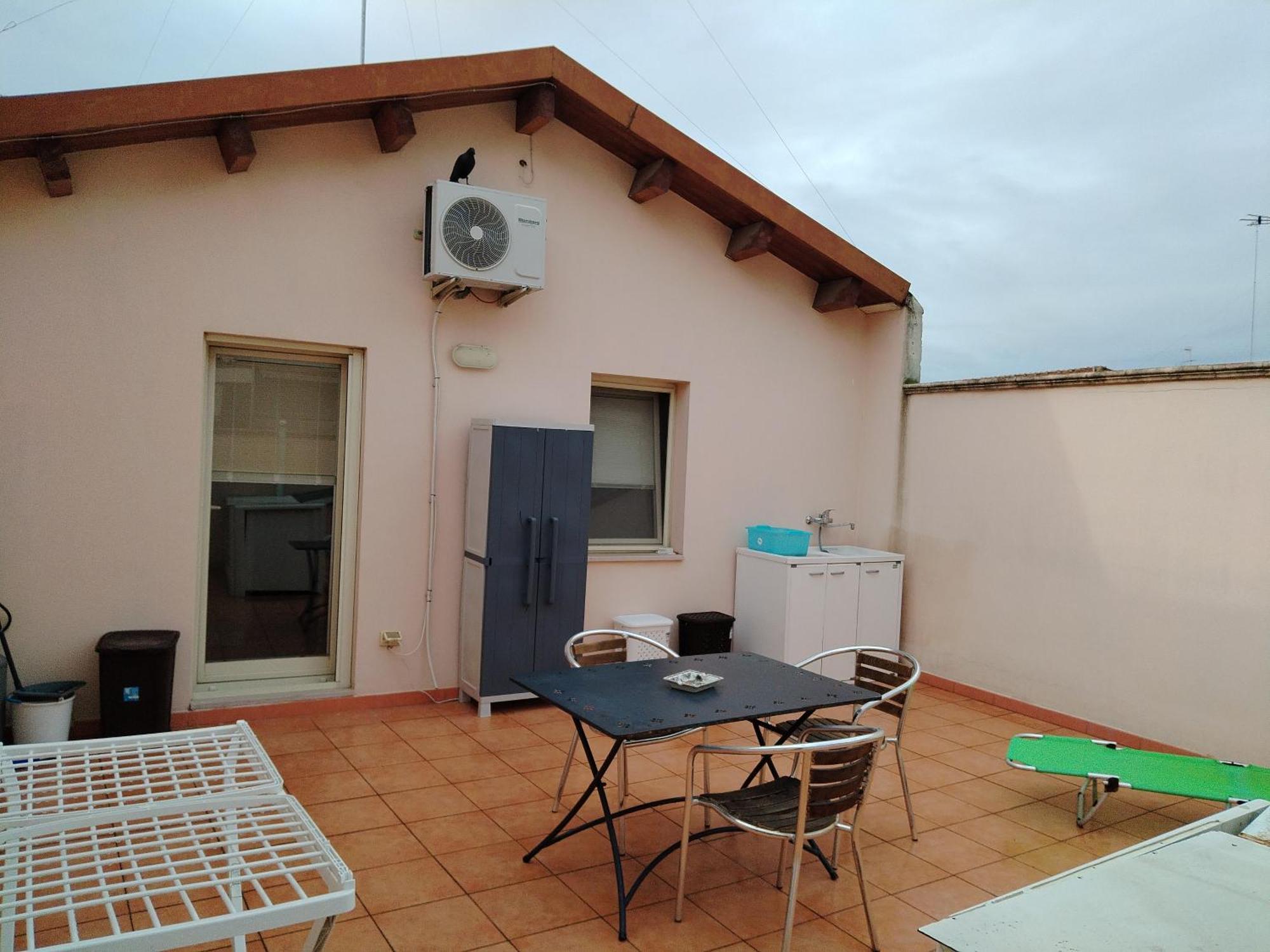 Apartament Mansarda Con Terrazzo Privato Barletta Zewnętrze zdjęcie